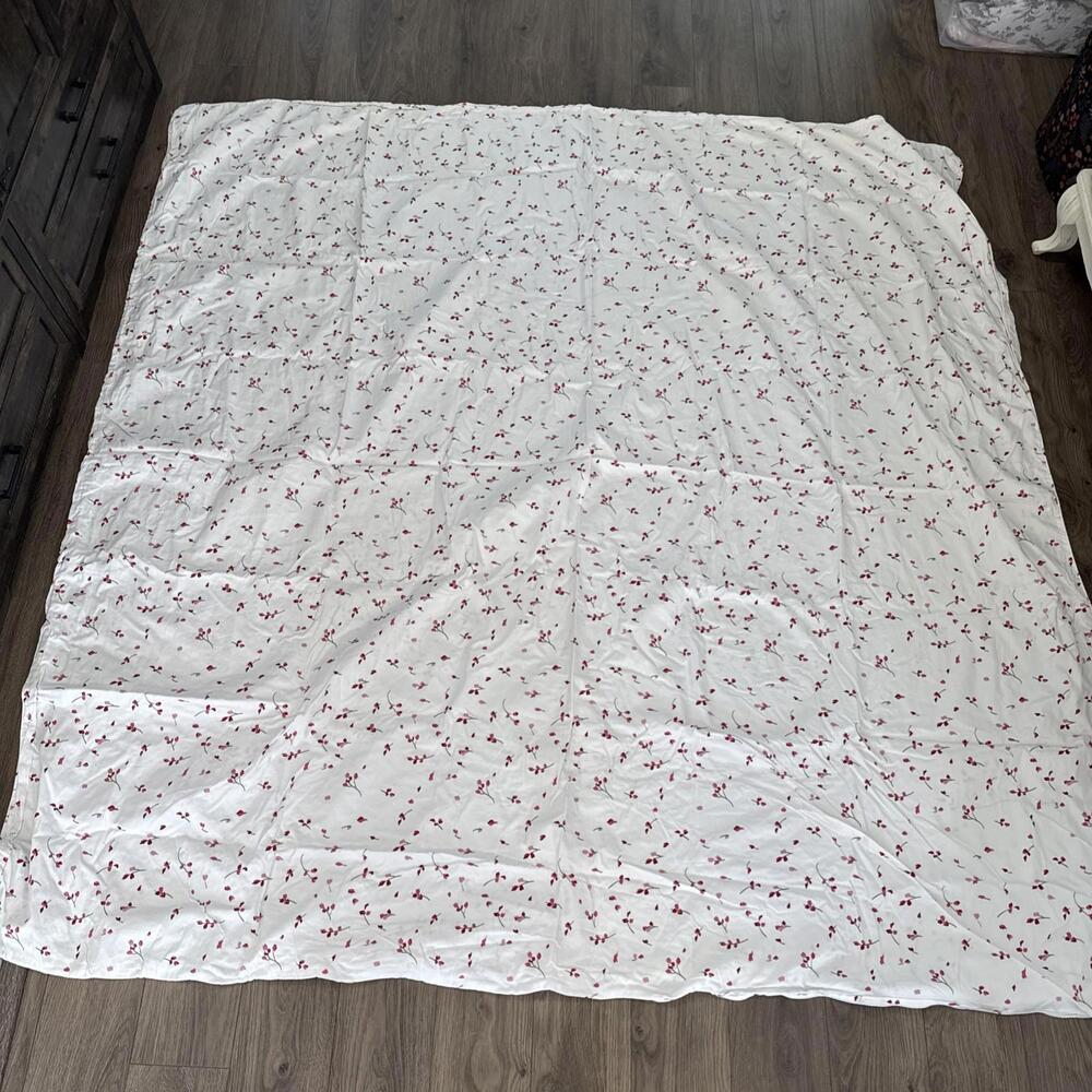 Ella Brunelli Full / Queen (80”x 78”) Pink Floral Duvet Cover